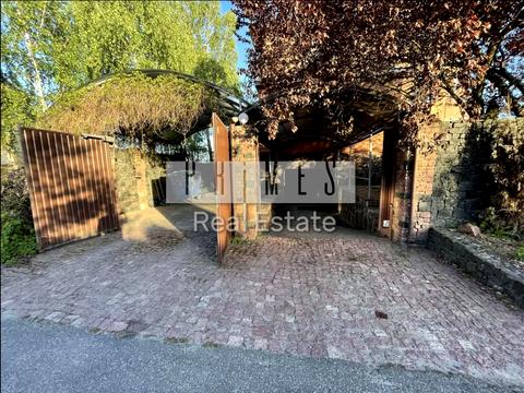 будинок за адресою Польова вул.