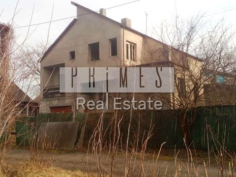 будинок за адресою Лютнева вул.