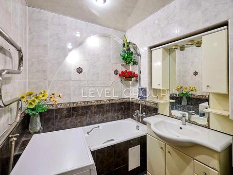 квартира за адресою Святошинська пл., 1