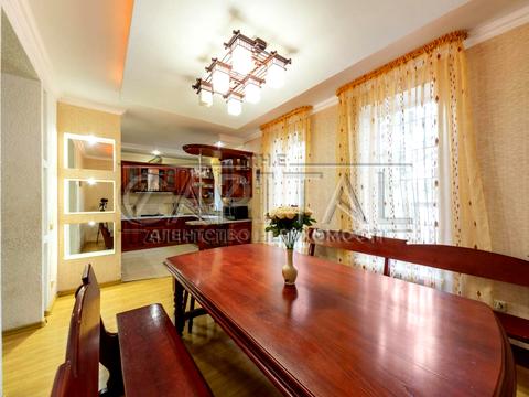 будинок за адресою Ярослава Гашека