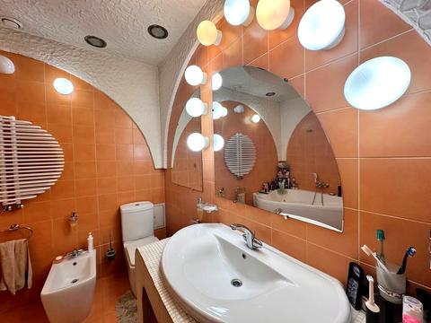 квартира за адресою Олександра Олеся вул., 24