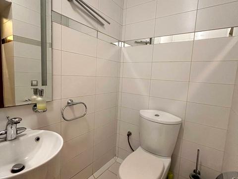 квартира за адресою Олександра Олеся вул., 24