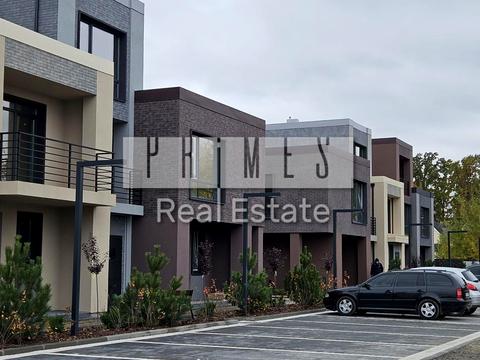 будинок за адресою Лютнева вул.