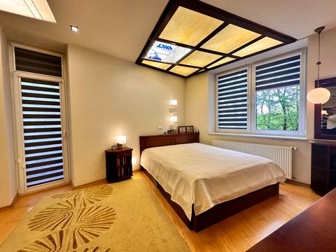 квартира за адресою Олександра Олеся вул., 24