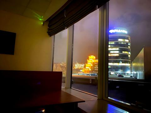 комерційна за адресою Королеви Єлизавети ІІ вул. (Глинки), 2