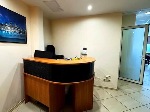 комерційна за адресою Королеви Єлизавети ІІ вул. (Глинки), 2