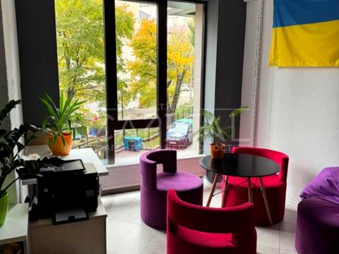 коммерческая по адресу Василия Тютюнника ул. (Анрі Барбюса), 28-А