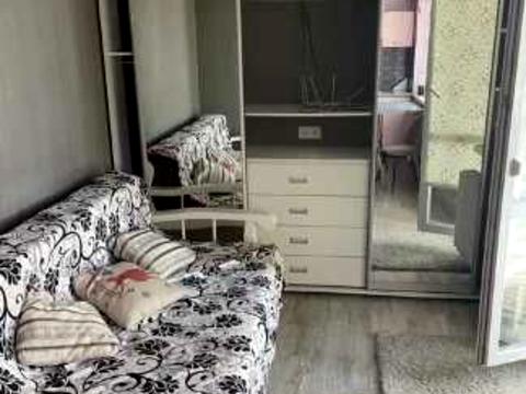 квартира за адресою Першотравнева, 49/10