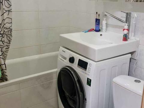 квартира за адресою Першотравнева, 49/10