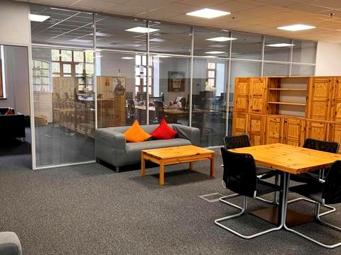 комерційна за адресою Верхній Вал вул., 10