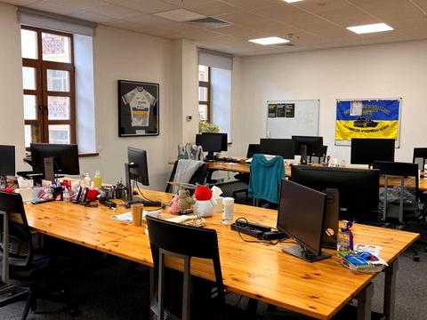 комерційна за адресою Верхній Вал вул., 10