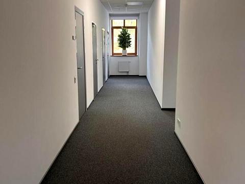 комерційна за адресою Верхній Вал вул., 10