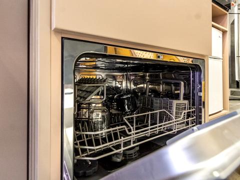 квартира за адресою Романа Левицького вул., 4