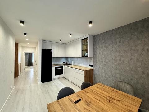 квартира за адресою Київ, Родини Кістяківських вул., 4