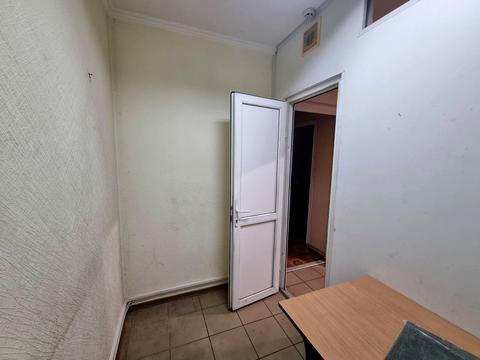 комерційна за адресою Вербова вул., 21-23