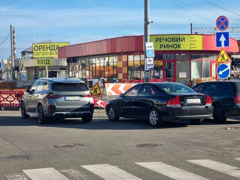 комерційна за адресою Вербова вул., 21-23