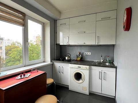 квартира за адресою Космічна вул., 5/16