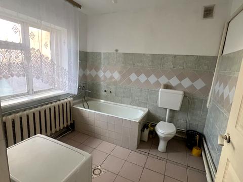 будинок за адресою Миколи Сингаївського вул. (Ново-Оскольська), 68