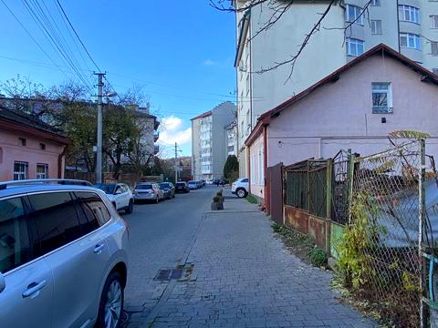 комерційна за адресою Оноре де Бальзака вул., 20