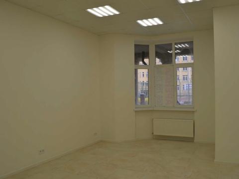 комерційна за адресою Боголюбова вул., 34