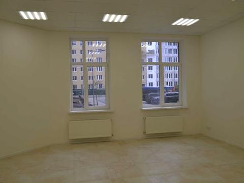 комерційна за адресою Боголюбова вул., 34