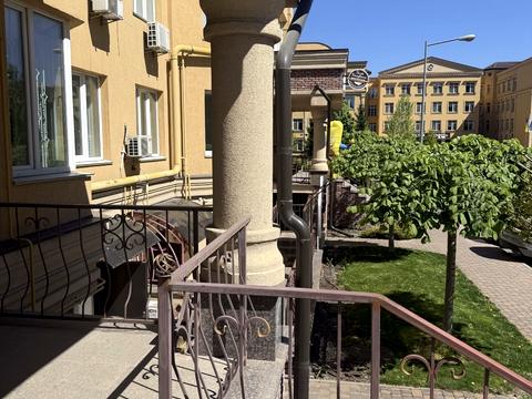 комерційна за адресою Боголюбова вул., 34