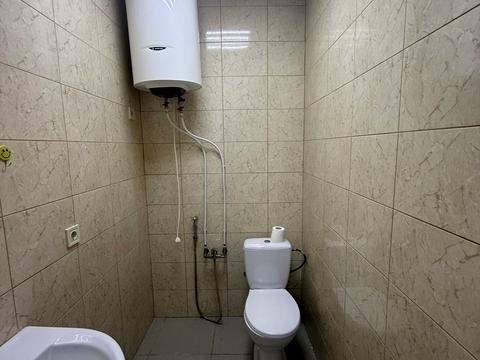 комерційна за адресою Боголюбова вул., 34