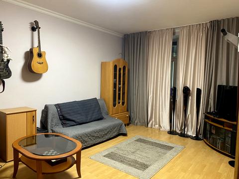 квартира за адресою Новодарницька вул., 13/18