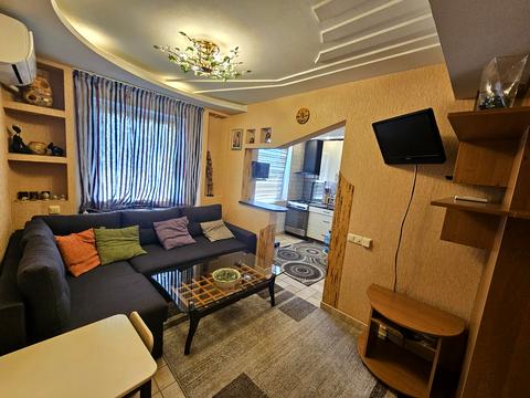 квартира за адресою Андрія Малишка вул., 3