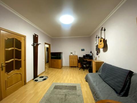 квартира за адресою Новодарницька вул., 13/18