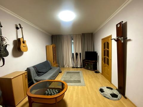 квартира за адресою Новодарницька вул., 13/18