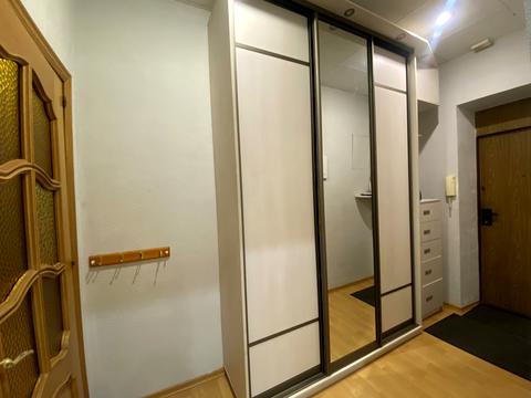 квартира за адресою Новодарницька вул., 13/18