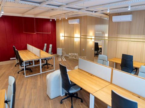 комерційна за адресою Буслівська вул., 12