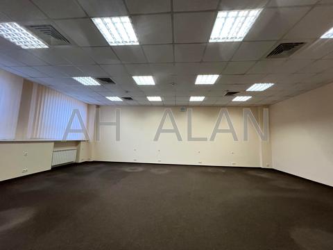 комерційна за адресою Новокостянтинівська вул., 13/10