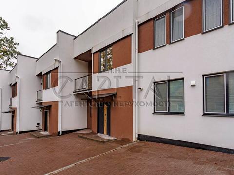 будинок за адресою Давидчука вул., 1