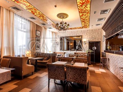 комерційна за адресою Срібнокільська вул., 12