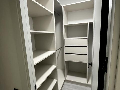 квартира за адресою Олександра Олеся вул., 9-А