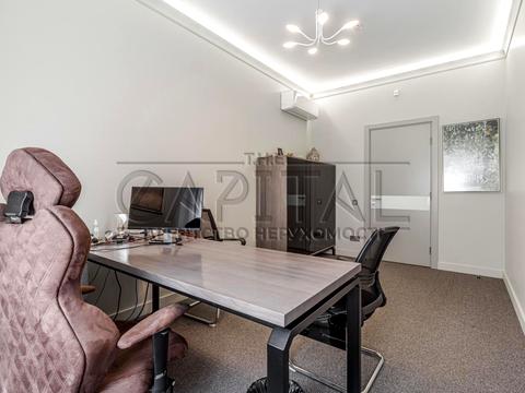 комерційна за адресою Січових Стрільців вул. (Артема), 84