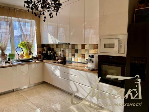 дом по адресу Стежки ул.