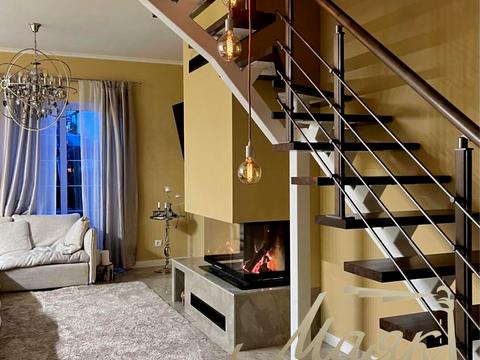 будинок за адресою Стежки вул.