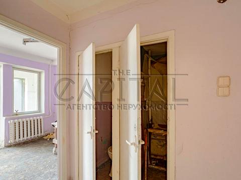 комерційна за адресою Київ, Героїв полку "Азов" вул. (Маршала Малиновського), 4