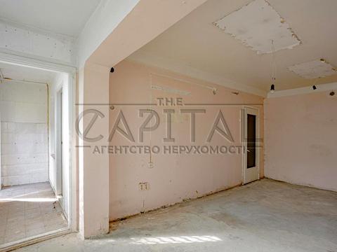 комерційна за адресою Київ, Героїв полку "Азов" вул. (Маршала Малиновського), 4