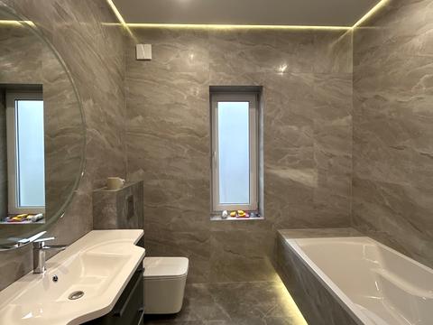 будинок за адресою Успішна, 20