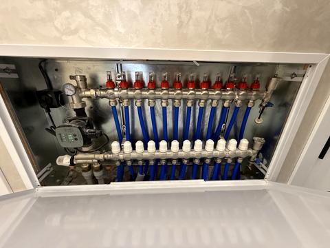 будинок за адресою Успішна, 20