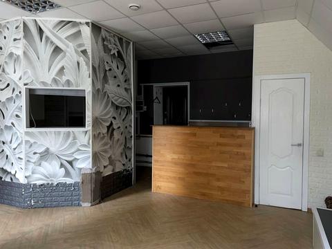 комерційна за адресою Придорожна вул., 1