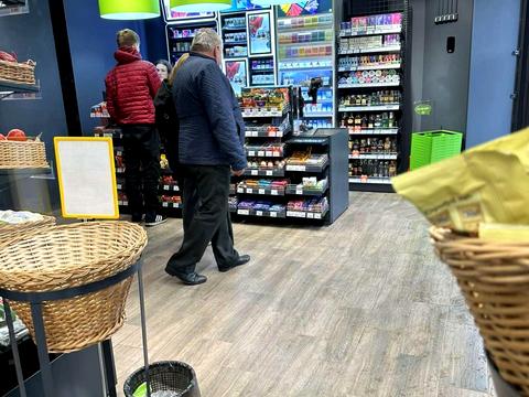 коммерческая по адресу Симферопольская ул., 9