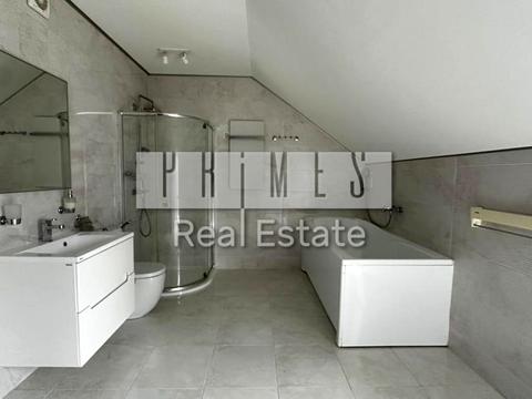 дом по адресу Верховинная ул.