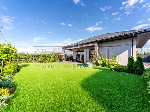 дом по адресу Шкільна