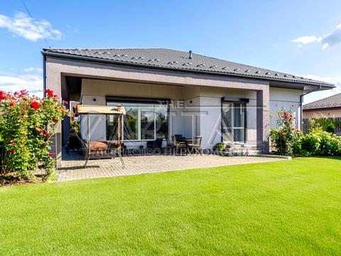 дом по адресу Шкільна