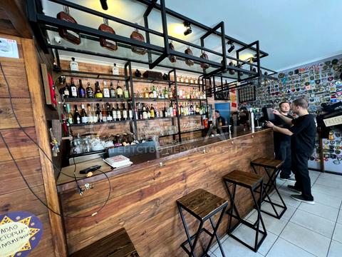 комерційна за адресою Софіївська вул., 8